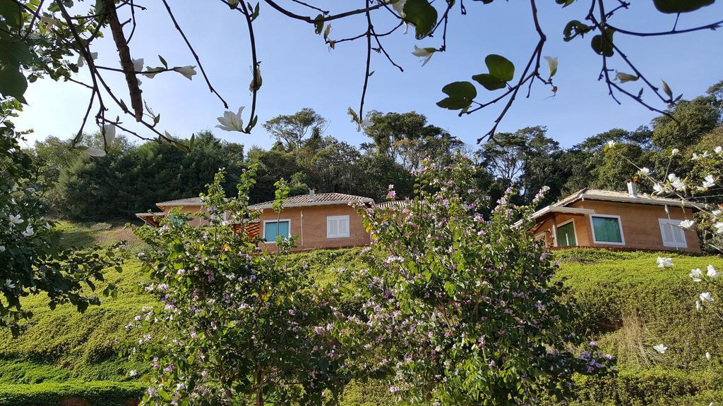 Pousada Recanto Dos Beija Flores Monte Alegre do Sul Exterior photo