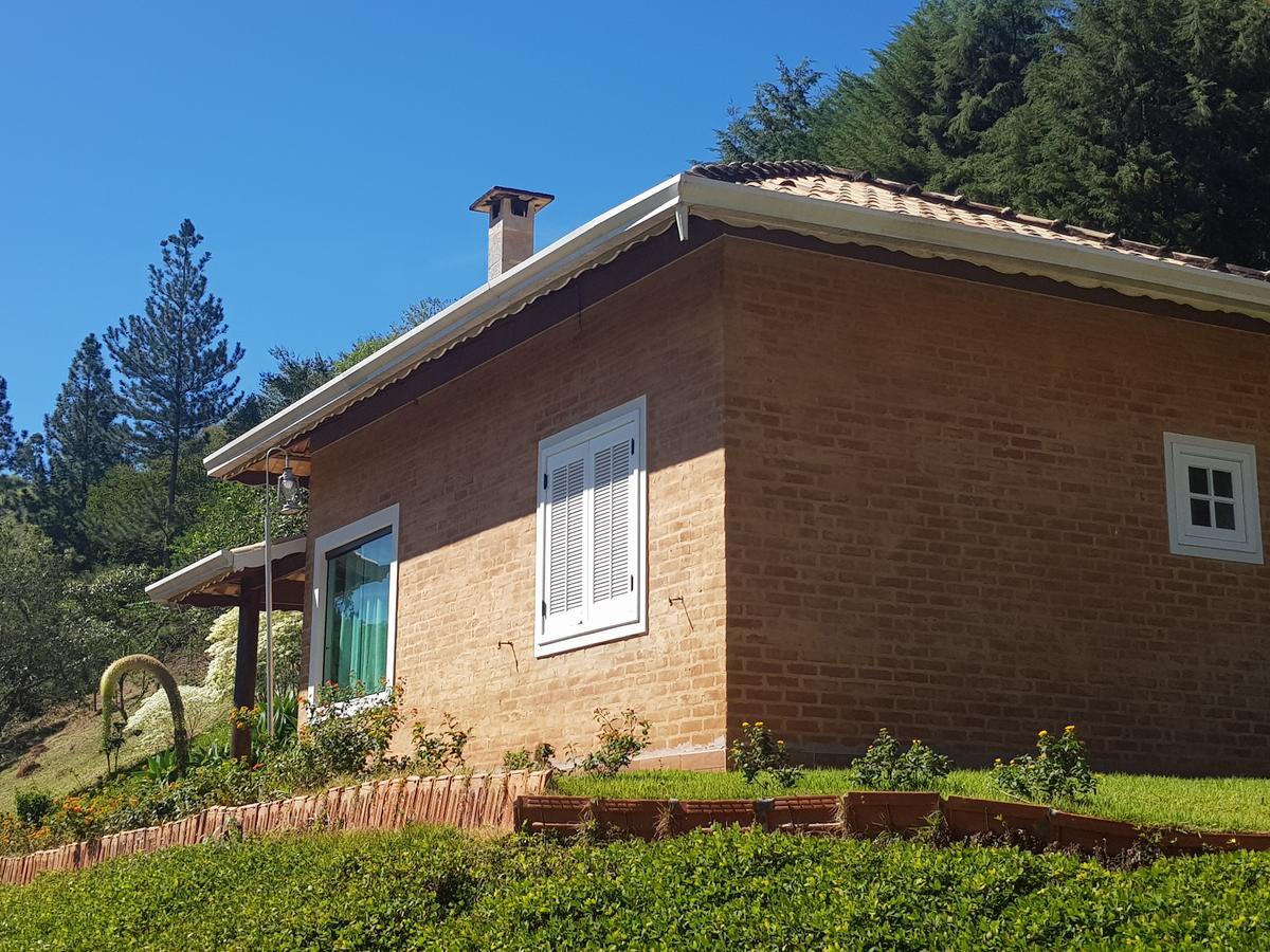 Pousada Recanto Dos Beija Flores Monte Alegre do Sul Exterior photo